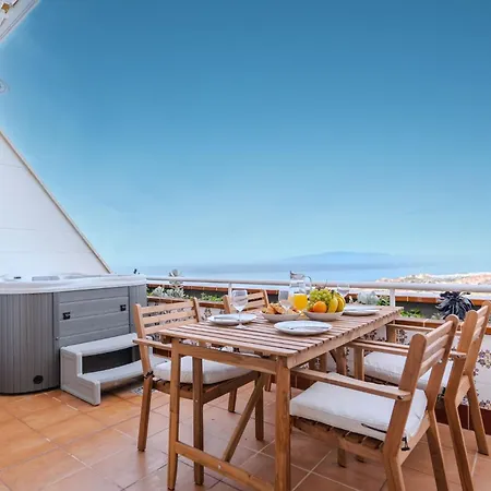 Luxurious 2-bedroom With Ocean View In Appartamento Costa Adeje (Tenerife)
