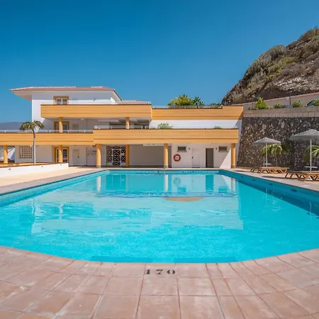 Appartamento Luxurious 2-bedroom With Ocean View In
