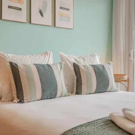 Appartamento Luxurious 2-bedroom With Ocean View In