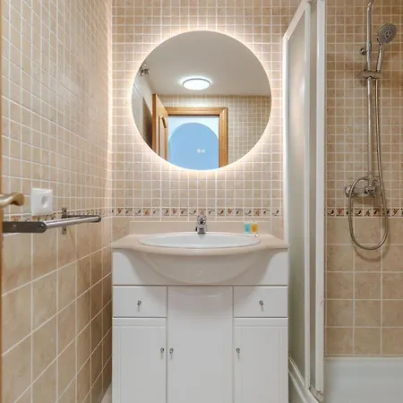 Luxurious 2-bedroom With Ocean View In * Costa Adeje (Tenerife)